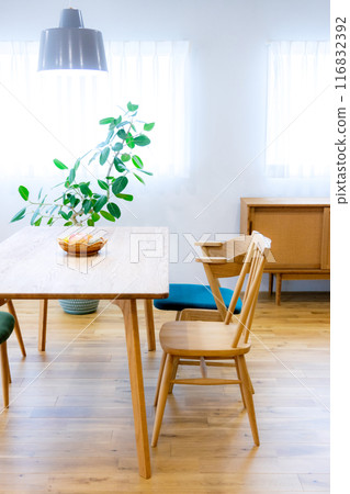 Natural living 116832392