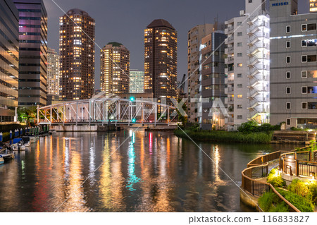《東京》灣區塔式公寓夜景 《東京》灣區塔式公寓夜景 116833827