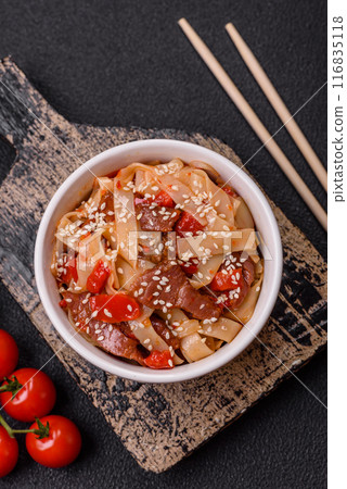 Delicious asian udon dish with vegetables, meat, salt and spices 116835118