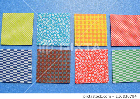 Chiyogami日本紙摺紙背景素材 Chiyogami日本紙摺紙背景素材 116836794