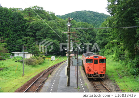 [JR West] Kiha 40 series (Yamaguchi Line: Niho Station) 116838439