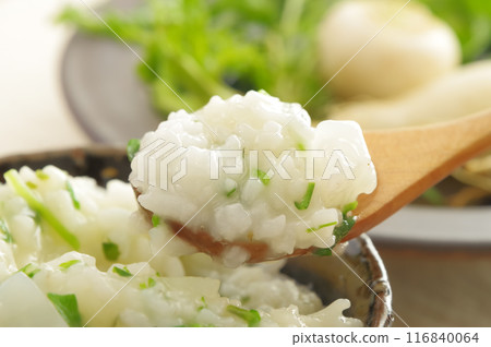Delicious spring rice porridge with seven herbs Delicious spring rice porridge with seven herbs 116840064