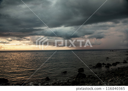 奄美,與夕陽的對話 奄美,與夕陽的對話 116840365