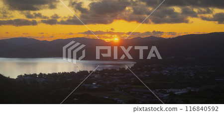 日出前的奄美東部天空 116840592