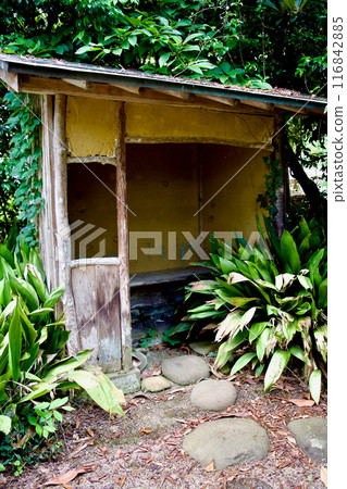 Grave of the Matsue feudal lord, Moonlit tea room 116842885