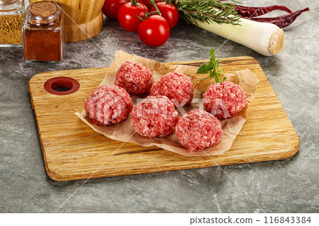 Raw beef meatball minced meat 116843384