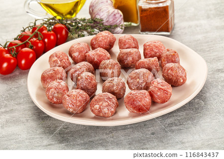 Uncooked raw beef meatball minced Uncooked raw beef meatball minced 116843437