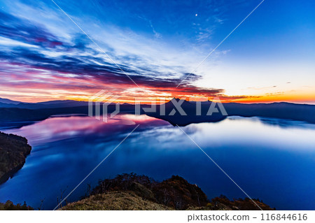 北海道摩週湖的黎明 北海道摩週湖的黎明 116844616
