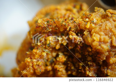 fried chicken 116846922