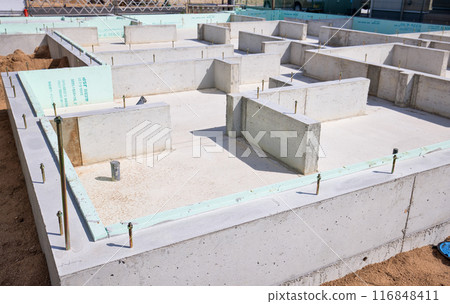 新建築形象：房屋的混凝土基礎 116848411