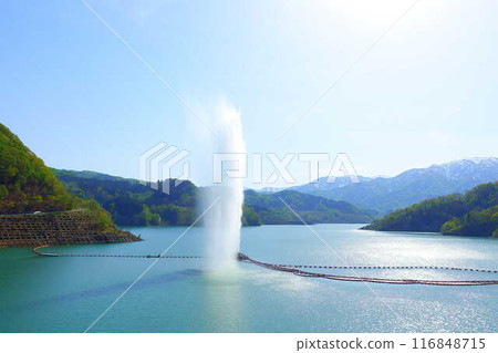 寒江水庫、月山湖、大噴泉、月山、西川町 寒江水庫、月山湖、大噴泉、月山、西川町 116848715