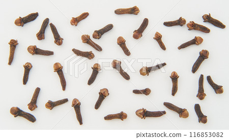 Cloves Cloves 116853082