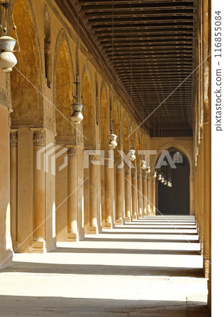 Mosque courtyard corridor Mosque courtyard corridor 116855084