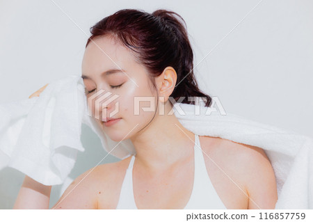 Women of sportswear Women of sportswear 116857759