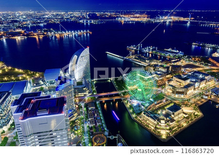 橫濱市，從地標塔（朝向宇宙世界）的夜景 116863720
