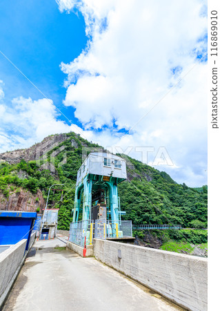 Hyugakami Dam in summer, Yame City, Fukuoka Prefecture Hyugakami Dam in summer, Yame City, Fukuoka Prefecture 116869010