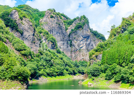 福岡縣八女市夏季日向神峽和心岩 116869304