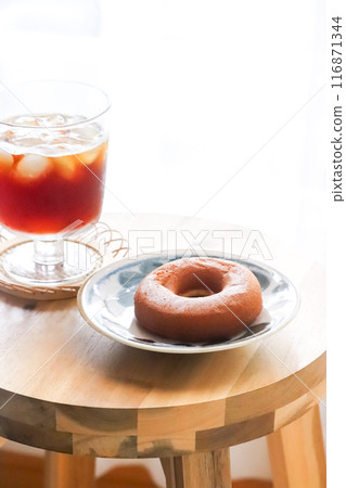 Donut and ice coffee 116871344