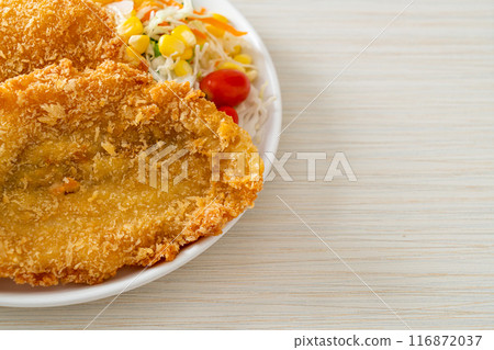 fish and chips with mini salad fish and chips with mini salad 116872037