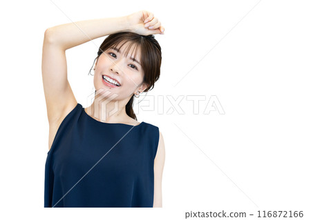 無袖的年輕女子 116872166