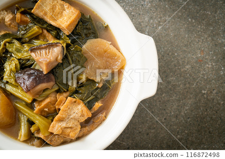 Chinese vegetable stew with tofu or mixture of vegetables soup Chinese vegetable stew with tofu or mixture of vegetables soup 116872498
