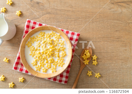 cereals with fresh milk cereals with fresh milk 116872504