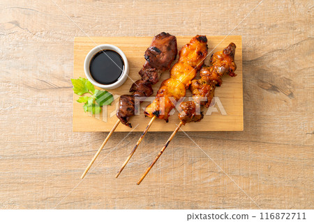 Japanese chicken grill or yakitori serve in izakaya style 116872711