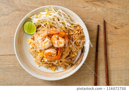 stir-fried noodles with shrimp and sprouts or Pad Thai 116872788