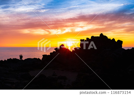 Sixteen Rakan Rocks - Evening Scenery Sixteen Rakan Rocks - Evening Scenery 116873154
