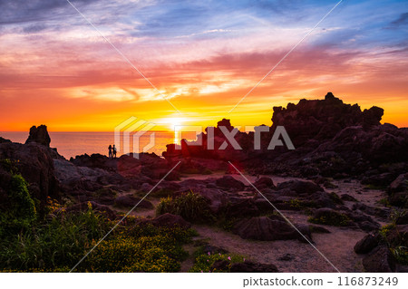 Sixteen Rakan Rocks - Evening Scenery 116873249