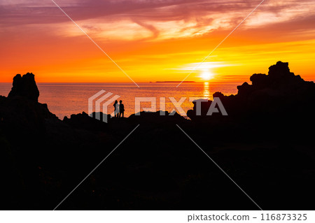 Sixteen Rakan Rocks - Evening Scenery 116873325