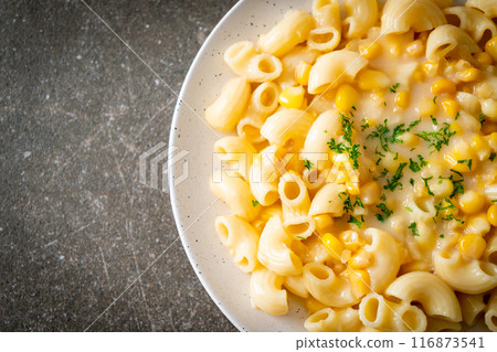 macaroni creamy corn cheese on plate 116873541