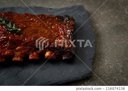 grilled and barbecue ribs pork 116874136