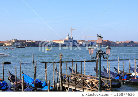 Venice, the city of canals 116874626