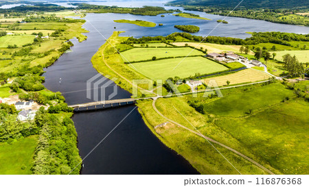 Aerial view of the River Erne at Rosscor Bridge in Enniskillen, Northern Ireland 116876368