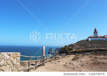 蔚藍的天空和廣闊的地平線的海角 116878970