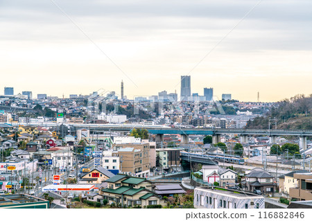 [神奈川縣]冬日早晨的橫濱市景（陰天） 116882846