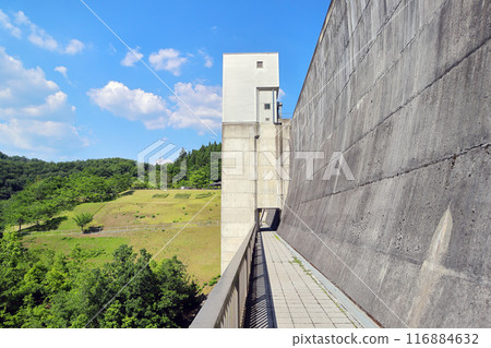 Hiyoshi Dam 116884632