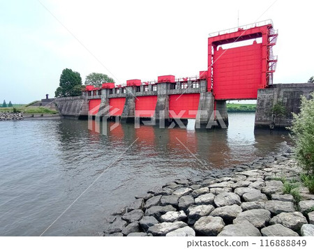 將防洪歷史作為工業遺產傳承至今…赤水門【岩淵舊水閘】 116888849