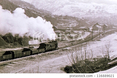 1964年冬天的美白鐵路,4100型牽引運煤列車行駛在北海道美白煤礦,紀實照片 1964年冬天的美白鐵路,4100型牽引運煤列車行駛在北海道美白煤礦,紀實照片 116889021