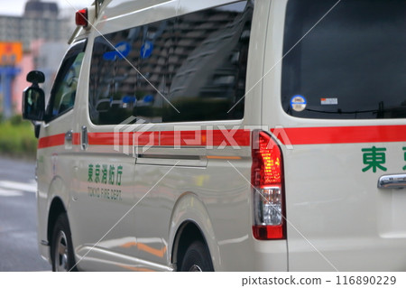 ambulance  116890229