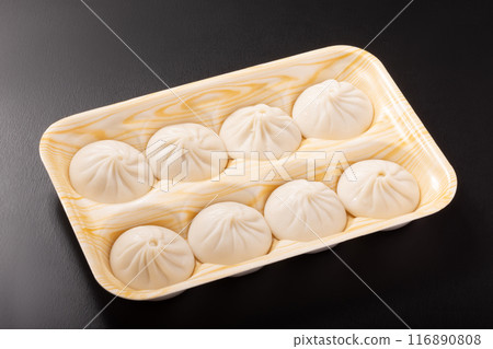 Xiaolongbao (chilled) before cooking Xiaolongbao (chilled) before cooking 116890808