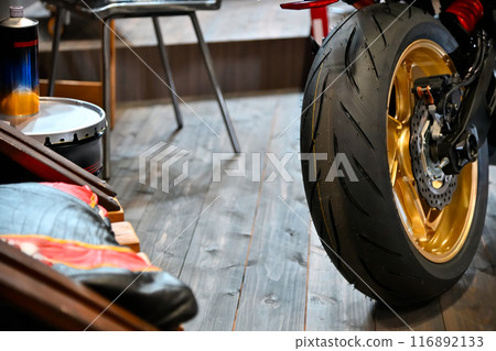 輪胎更換摩托車 116892133