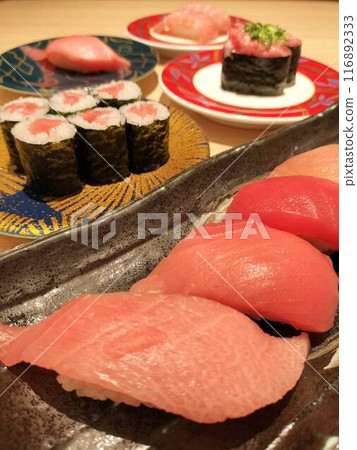 Fresh sushi 116892333