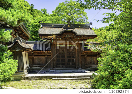 85th of the 88 Shikoku Temples: Yakuriji Temple, Onarimon Gate, Takamatsu City, Kagawa Prefecture 116892874