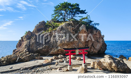 Yura Coast (Shiraiwa Okami) 116893097