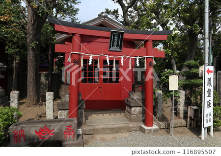 Haneda Shrine grounds 116895507