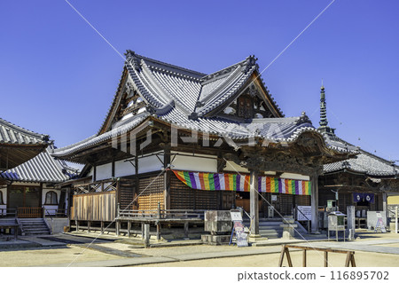 87th of the 88 Shikoku Temples: Nagaoji Temple, Main Hall, Sanuki City, Kagawa Prefecture 116895702