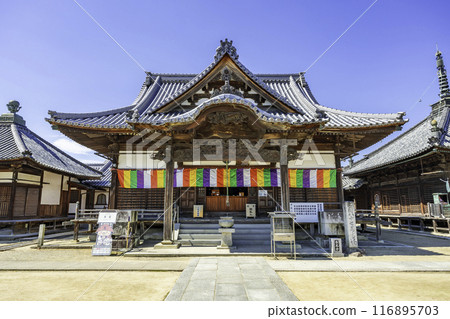 87th of the 88 Shikoku Temples: Nagaoji Temple, Main Hall, Sanuki City, Kagawa Prefecture 116895703