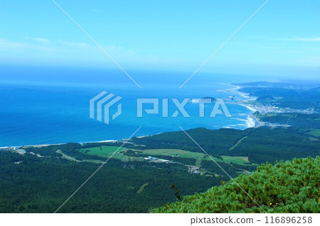 Ocean view from Mount Apoi 116896258